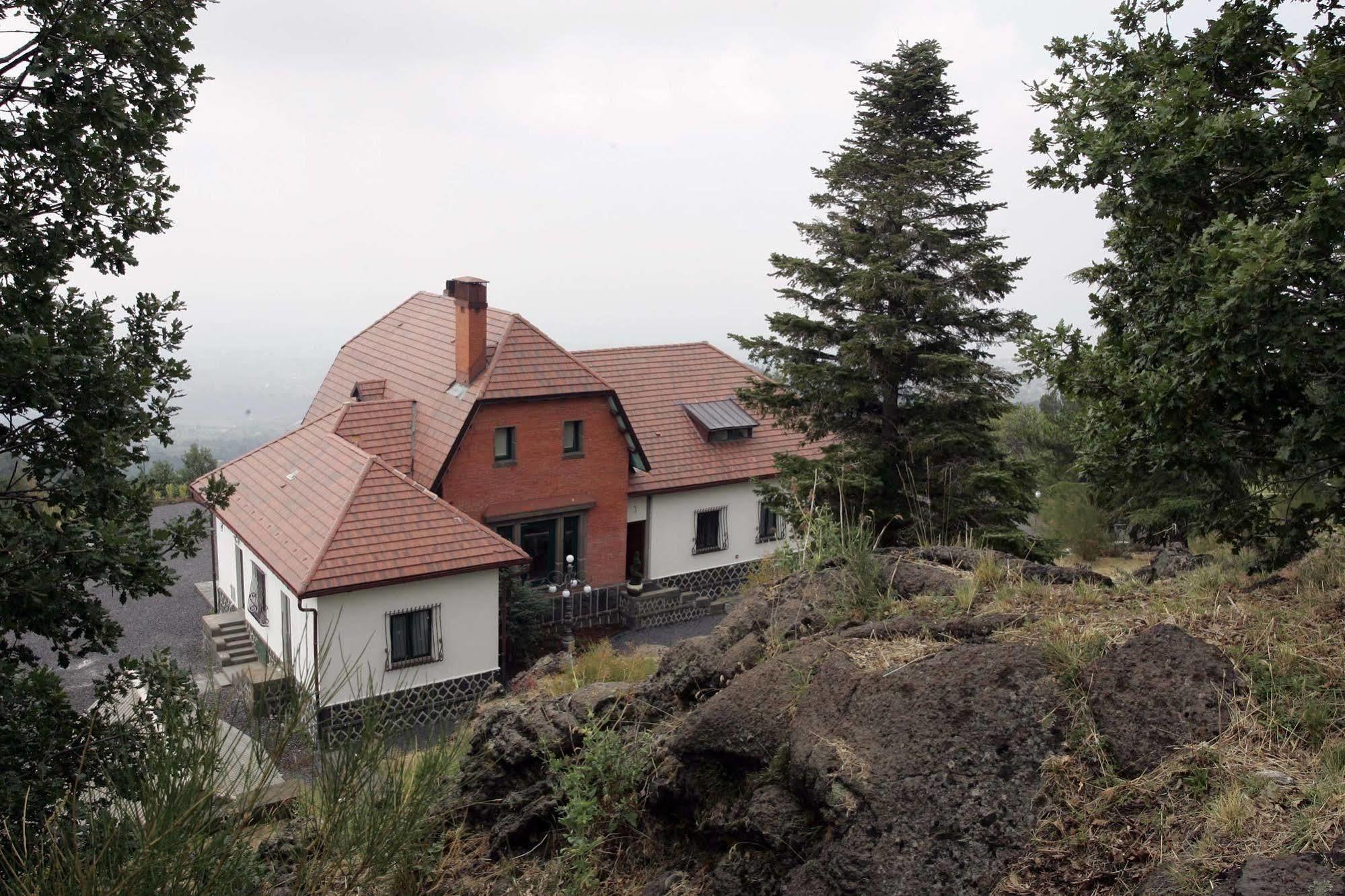 Hotel Villa Dorata Nicolosi Eksteriør billede